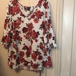 Floral, Bell sleeve blouse